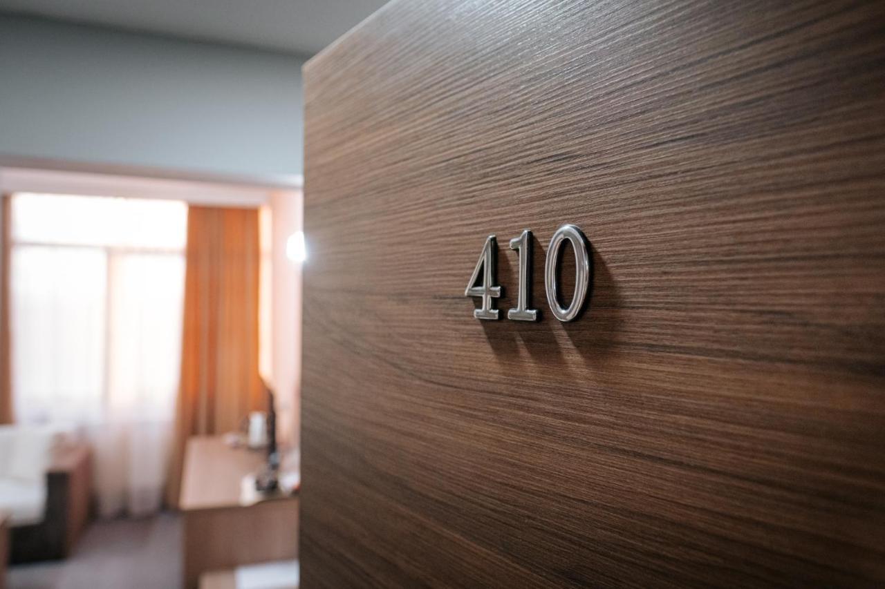 Hotel Tundzha - Renovated! Yambol エクステリア 写真