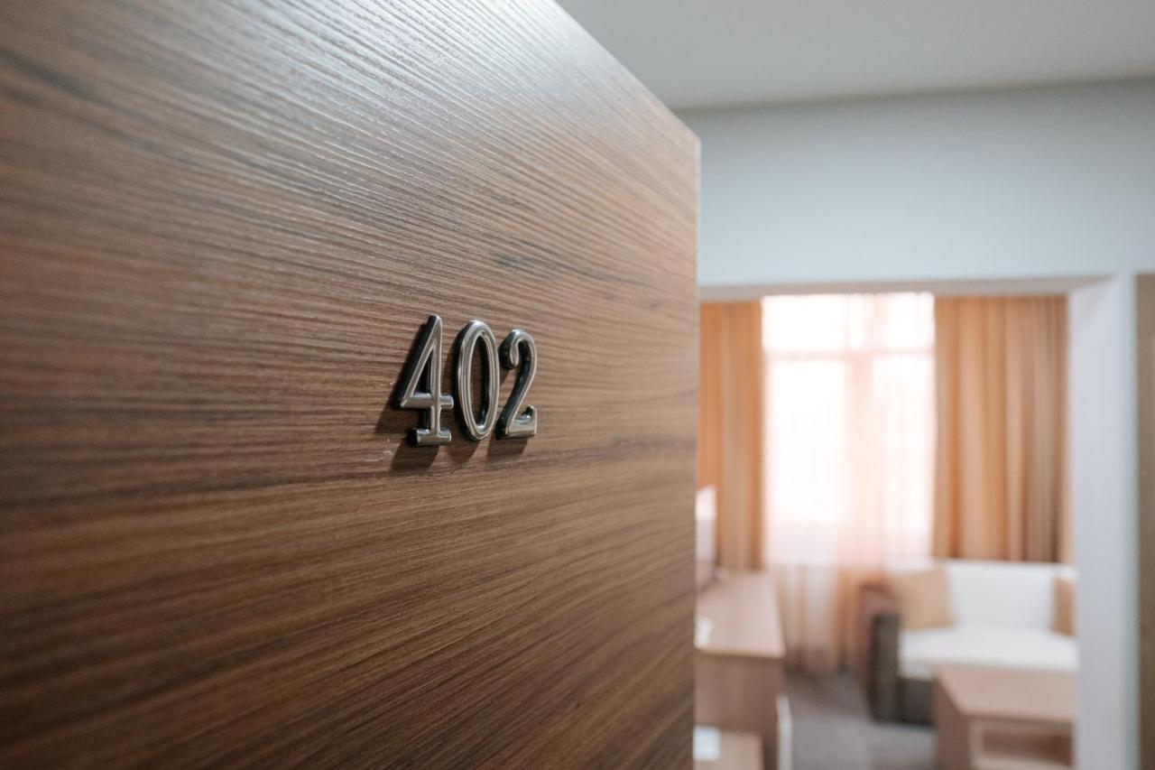 Hotel Tundzha - Renovated! Yambol エクステリア 写真